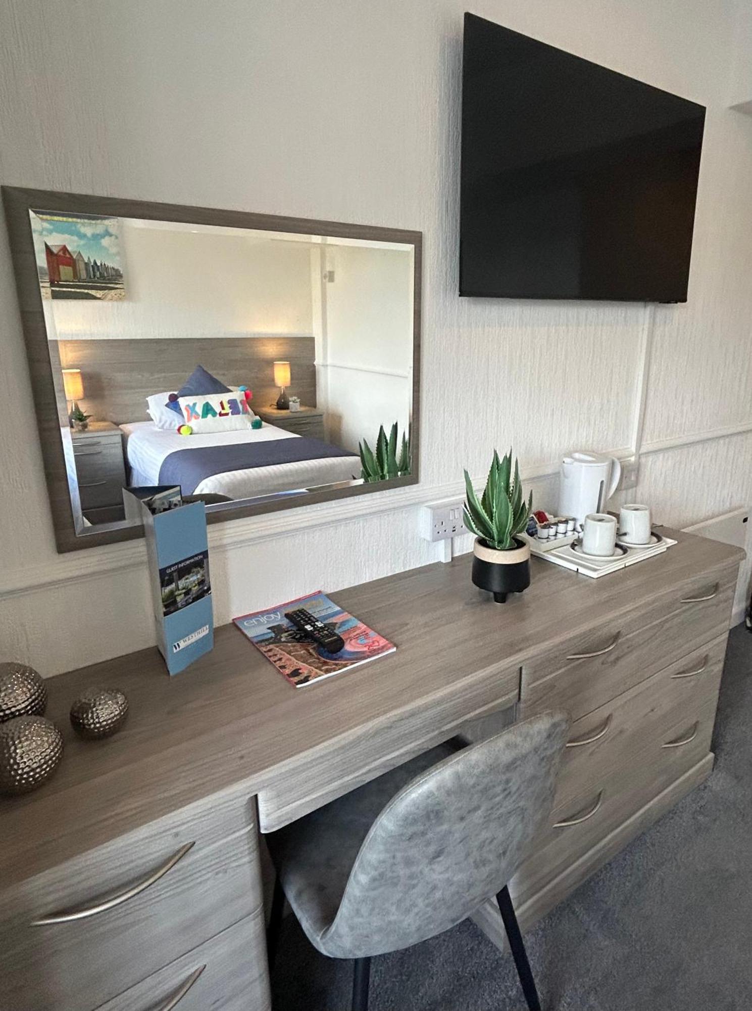 Westhill Country Hotel Saint Helier Екстер'єр фото