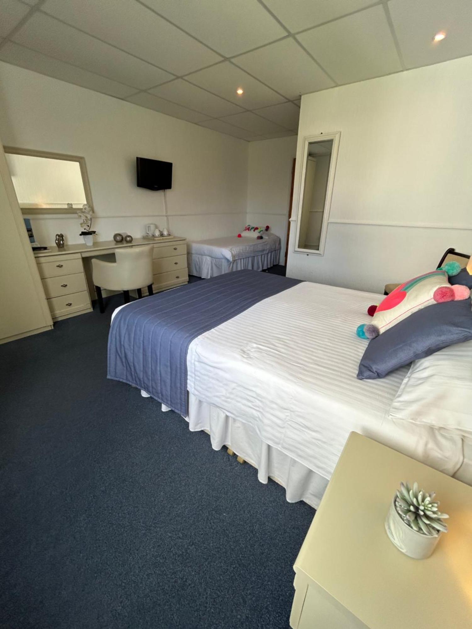 Westhill Country Hotel Saint Helier Екстер'єр фото